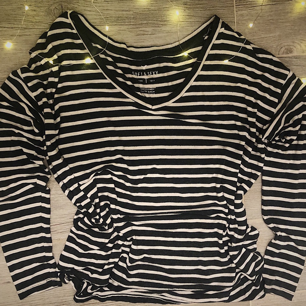AMERICAN EAGLE long sleeve tee